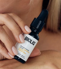 Załaduj obraz do przeglądarki galerii, Bioliq Pro Fotostabilne serum z witaminą C i niacynamidem 20ml
